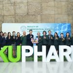 คณะแพทยศาสตร์ มหาวิทยาลัยเกษตรศาสตร์ ร่วมแสดงความยินดีในวันคล้ายวันสถาปนาคณะเภสัชศาสตร์ ครบรอบ 1 ปี