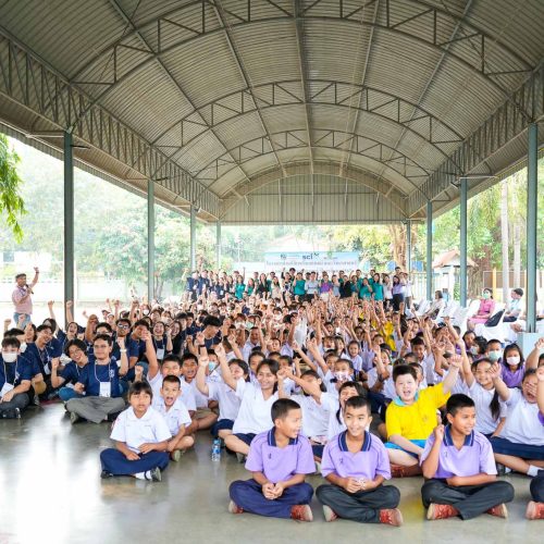นิสิตแพทย์รุ่นที่ 1 ลงพื้นที่ ออกค่ายสู่ชุมชน