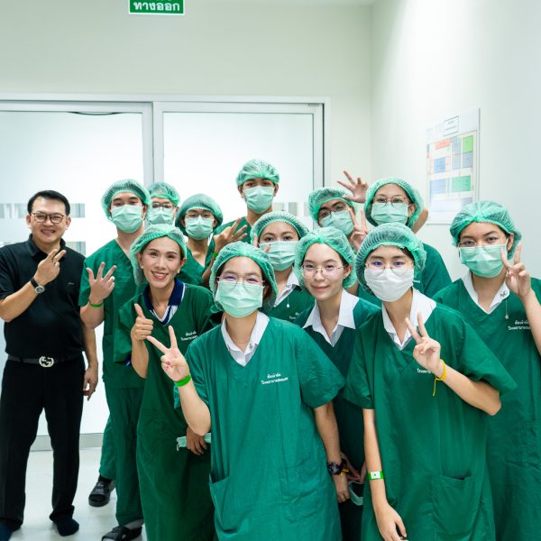 โครงการค่ายหมอกะเสด พานิสิตแพทย์ชั้นปีที่ 1 KUMED02 ไปศูนย์แพทยศาสตรศึกษาชั้นคลินิก โรงพยาบาลสกลนคร